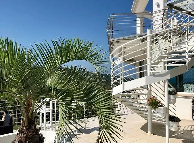 Курортный комплекс La Collina Dei Colori